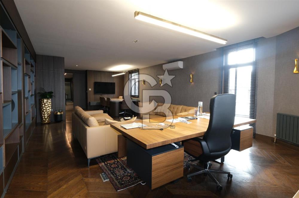 ANKARA UĞUR MUMCU CAD. TABELA DEĞERİ YÜKSEK KİRALIK 3 KATLI OFİS