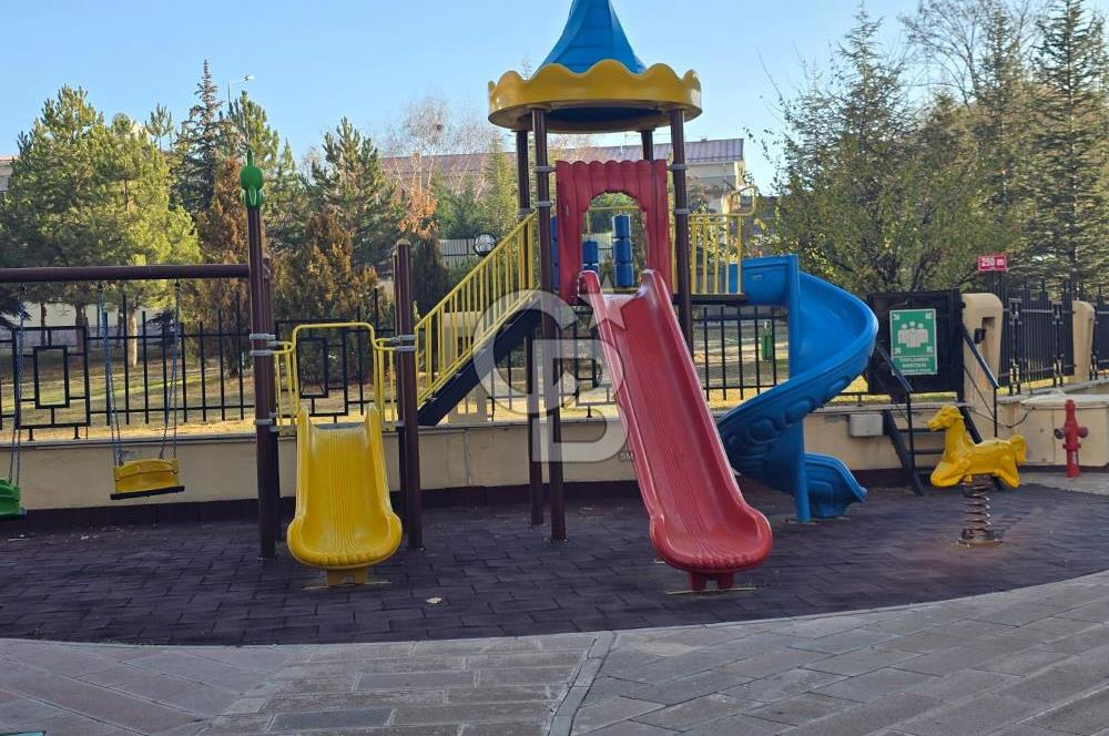 CB PREMIUM'DAN ORANKENT SİTESİ'NDE MASRAFSIZ,BAKIMLI KİRALIK 4+1