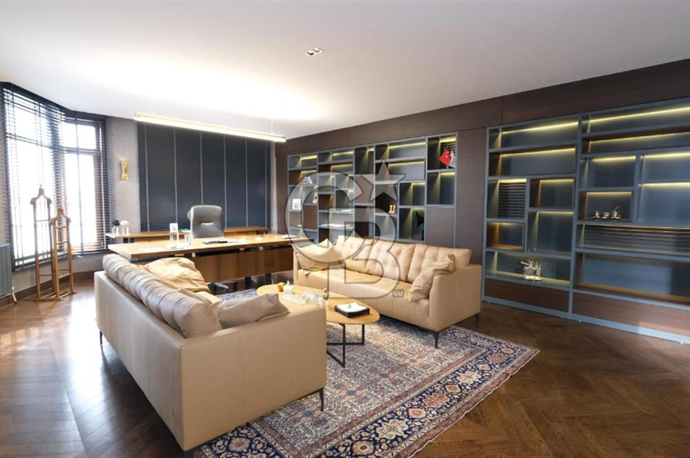 ANKARA UĞUR MUMCU CAD. TABELA DEĞERİ YÜKSEK KİRALIK 3 KATLI OFİS