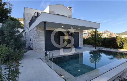 ORTAKENT’TE  SATILIK TAM MÜSTAKİL HAVUZLU VİLLA