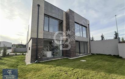 MÜKEMMEL LOKASYONDA İŞ YERİNE DE UYGUN SÜPER VİLLA!"