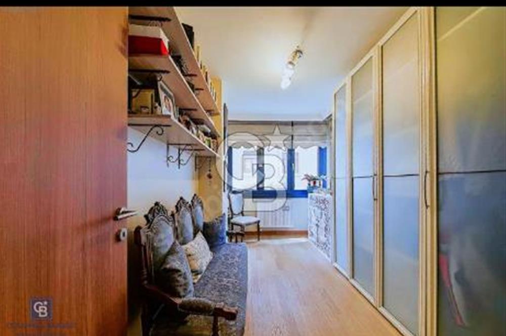 Kadıköy Göztepe 3+1 Ebeveyn Banyolu  Satılık Daire