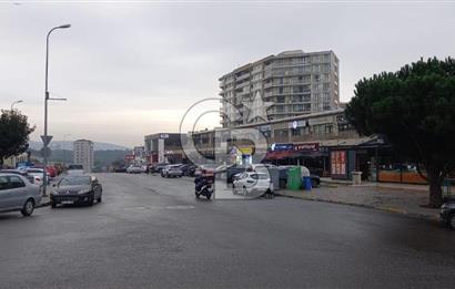 Evora İstanbul C Parsel Cadde Manzaralı Boş Geniş 1+1