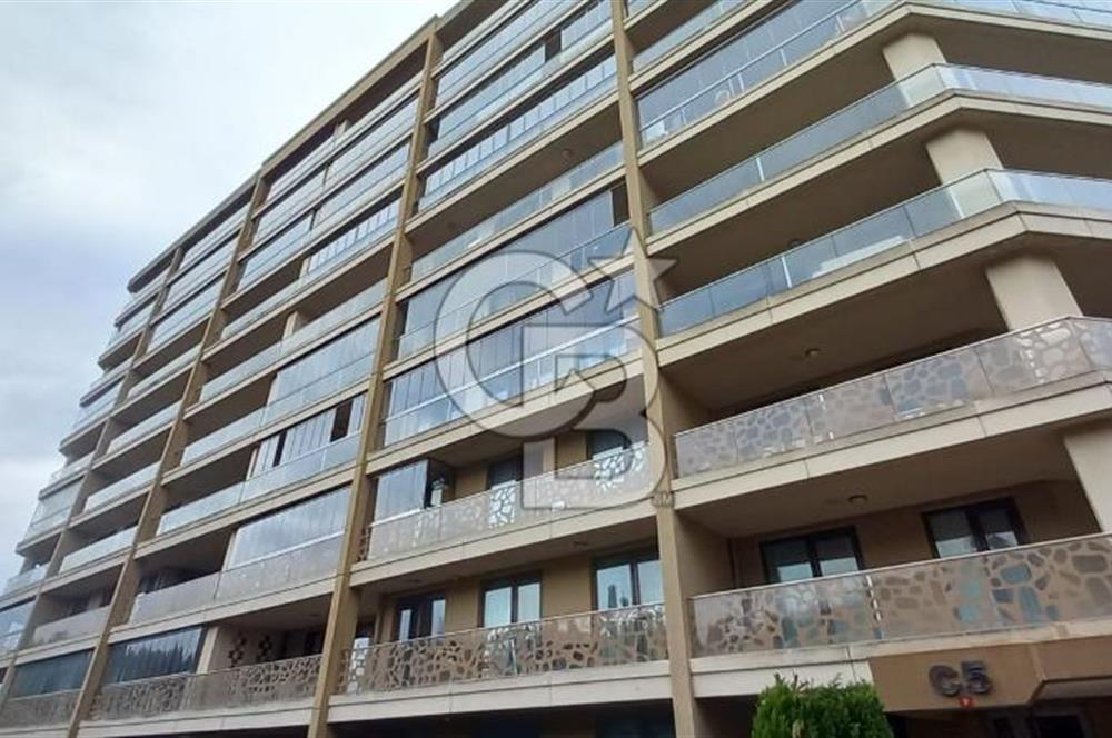 Evora İstanbul C Parsel Cadde Manzaralı Boş Geniş 1+1