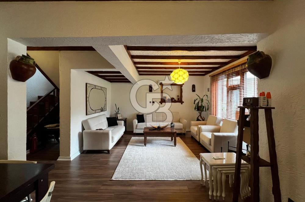 SAPANCADA YEŞİLLİKLER İÇERİSİNDE TRİPLEKS 4+1 EŞYALI VİLLA