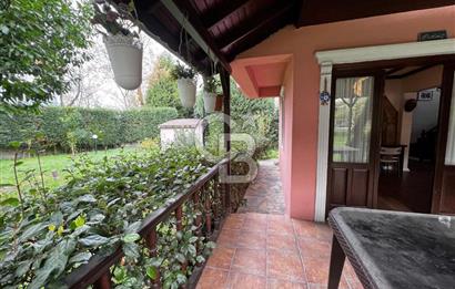 SAPANCADA YEŞİLLİKLER İÇERİSİNDE TRİPLEKS 4+1 EŞYALI VİLLA