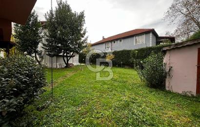 SAPANCADA YEŞİLLİKLER İÇERİSİNDE TRİPLEKS 4+1 EŞYALI VİLLA