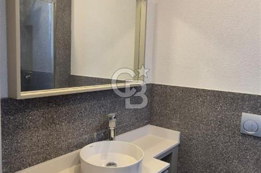 ORTAKENT’TE  SATILIK TAM MÜSTAKİL HAVUZLU VİLLA