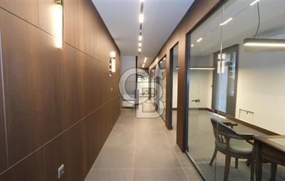 ANKARA UĞUR MUMCU CAD. TABELA DEĞERİ YÜKSEK KİRALIK 3 KATLI OFİS