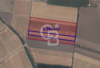 Helvacı'da Foça Yoluna Yakın 8.280 m2 Satılık Hisseli Tarla - 1 - 323474