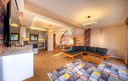 SIĞACIKTA BUTİK SİTEDE EŞYALI SATILIK VİLLA