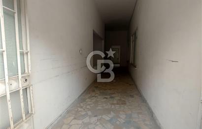 ÇAYIROVA YENİMAHALLE ÜST GEÇİDİNİN KARŞISINDA 5 DÜKKANLIK İŞYERİ