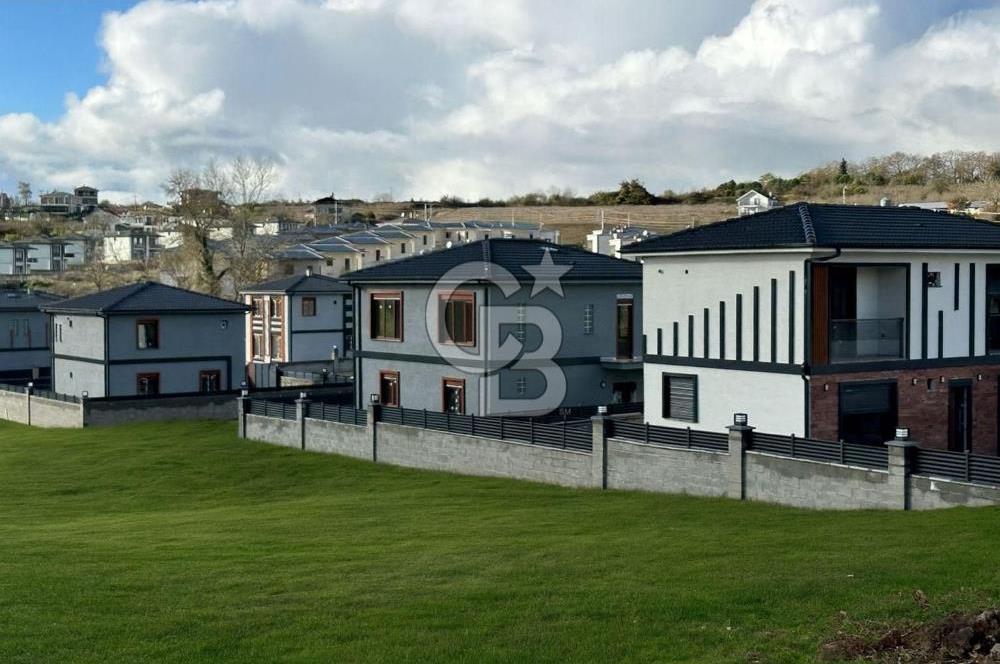 Kandıra Akçabeylide Doğayla İç İçe Lüks Yaşam