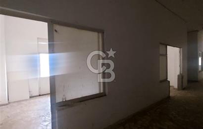 ÇAYIROVA YENİMAHALLE ÜST GEÇİDİNİN KARŞISINDA 5 DÜKKANLIK İŞYERİ