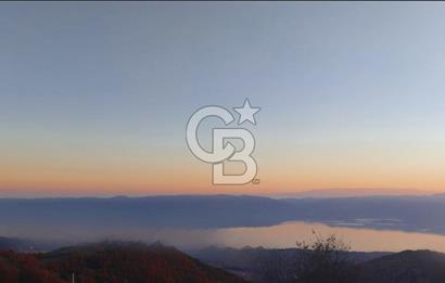 İZNİK GÖLÜ MANZARALI YOLA CEPHELİ YATIRIMLIK