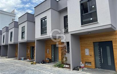 YALOVA KADIKÖY ÖZDEN MAHALLESİ MODA LİFE SİTESİ VİLLA KONSEPTLİ KONUT!4+2