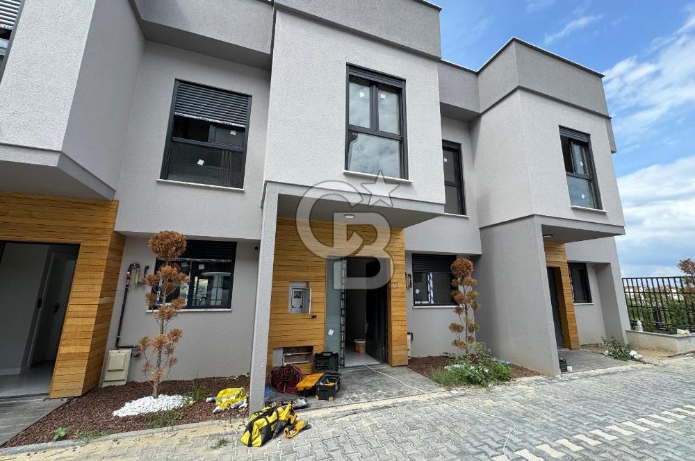 YALOVA KADIKÖY ÖZDEN MAHALLESİ MODA LİFE SİTESİ VİLLA KONSEPTLİ KONUT!4+2