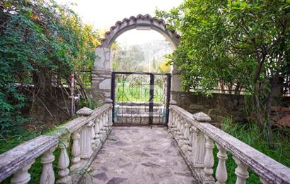 Akyaka Azmak Nehri Kenarında Satılık Villa