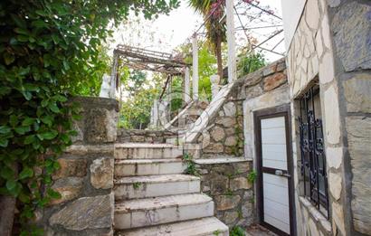 Akyaka Azmak Nehri Kenarında Satılık Villa