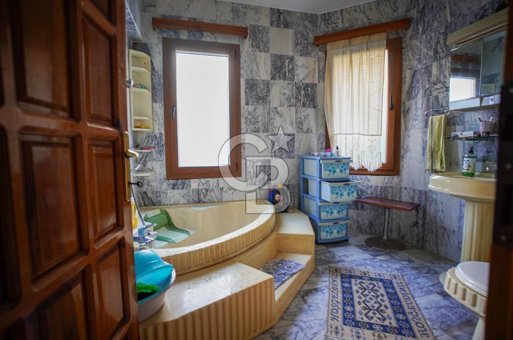 Akyaka Azmak Nehri Kenarında Satılık Villa