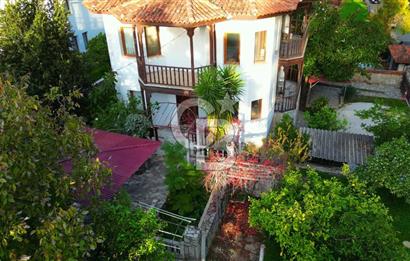 Akyaka Azmak Nehri Kenarında Satılık Villa