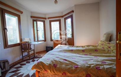 Akyaka Azmak Nehri Kenarında Satılık Villa