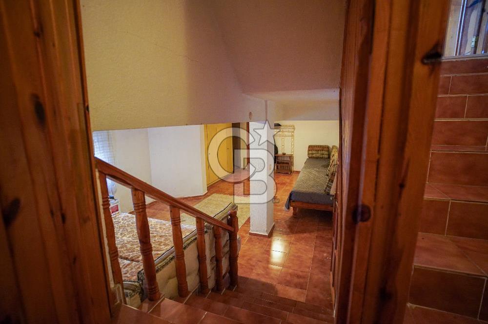 Akyaka Azmak Nehri Kenarında Satılık Villa