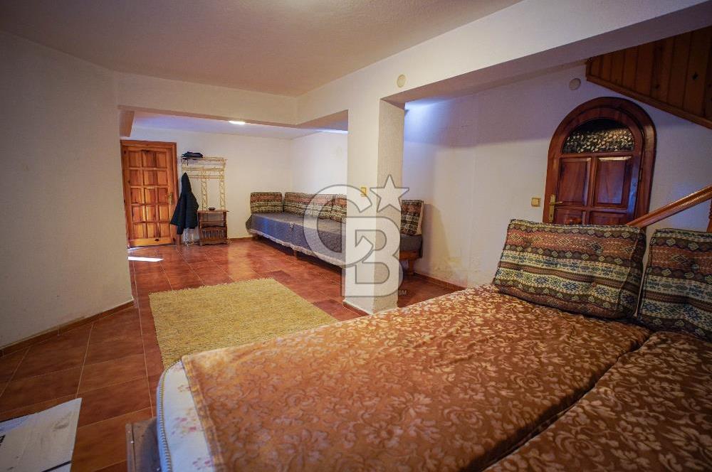 Akyaka Azmak Nehri Kenarında Satılık Villa