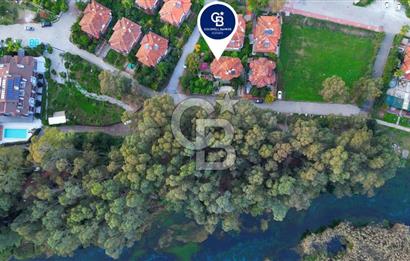Akyaka Azmak Nehri Kenarında Satılık Villa