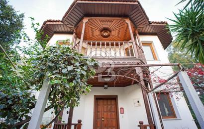 Akyaka Azmak Nehri Kenarında Satılık Villa