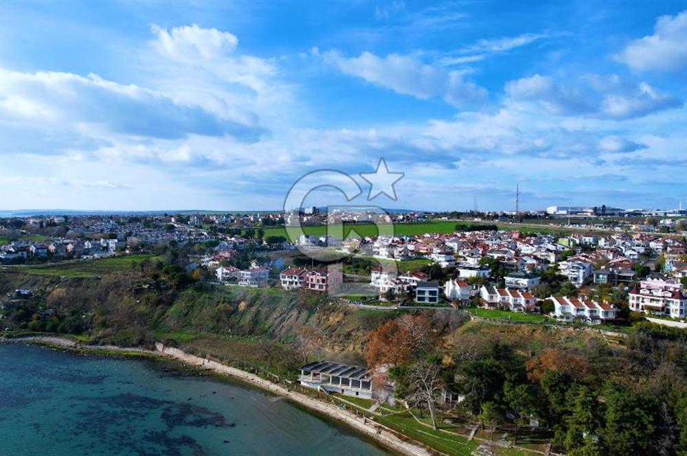 Önü Kapanmaz Deniz Manzaralı Köşe Parsel Satılık Müstakil Villa