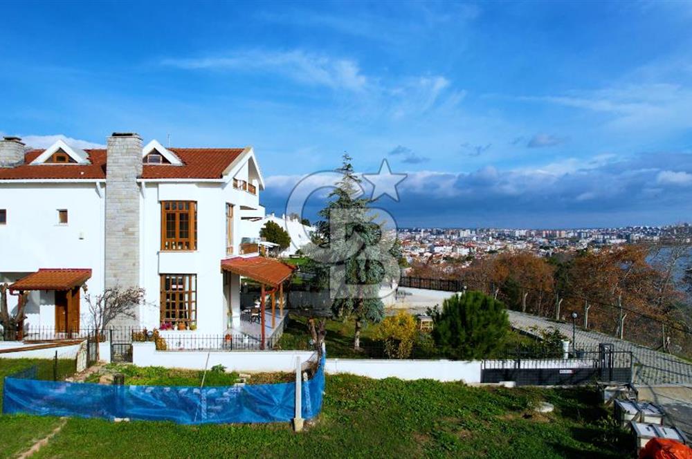 Önü Kapanmaz Deniz Manzaralı Köşe Parsel Satılık Müstakil Villa