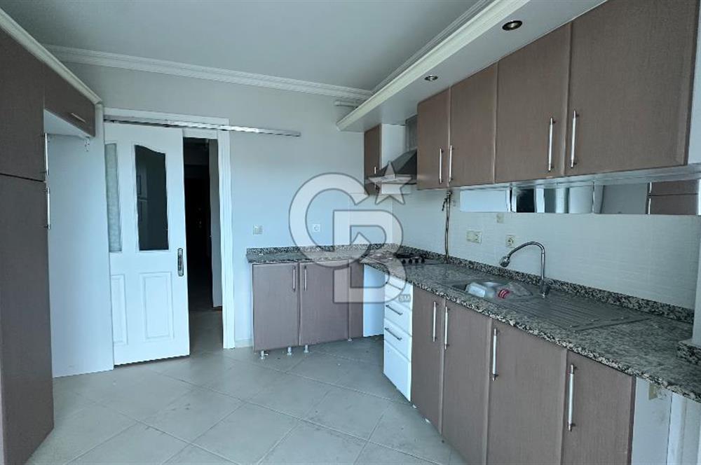 ATIF BEY SİTESİNDE HAVUZ MANZARALI 3+1 SATILIK DAİRE