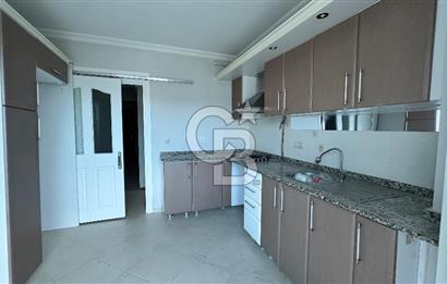 ATIF BEY SİTESİNDE HAVUZ MANZARALI 3+1 SATILIK DAİRE