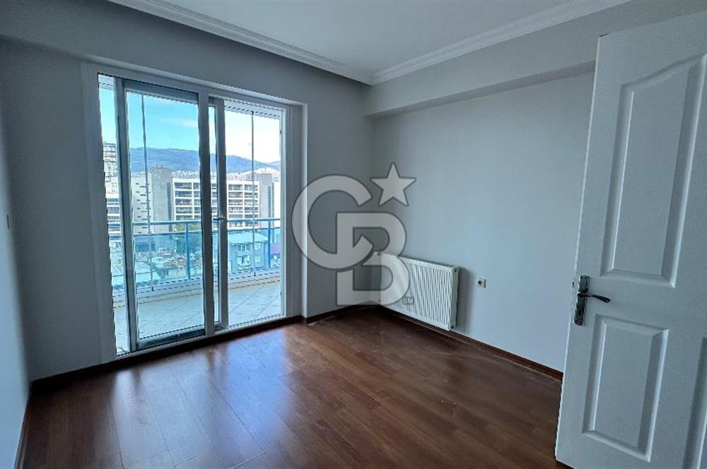 ATIF BEY SİTESİNDE HAVUZ MANZARALI 3+1 SATILIK DAİRE
