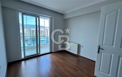 ATIF BEY SİTESİNDE HAVUZ MANZARALI 3+1 SATILIK DAİRE