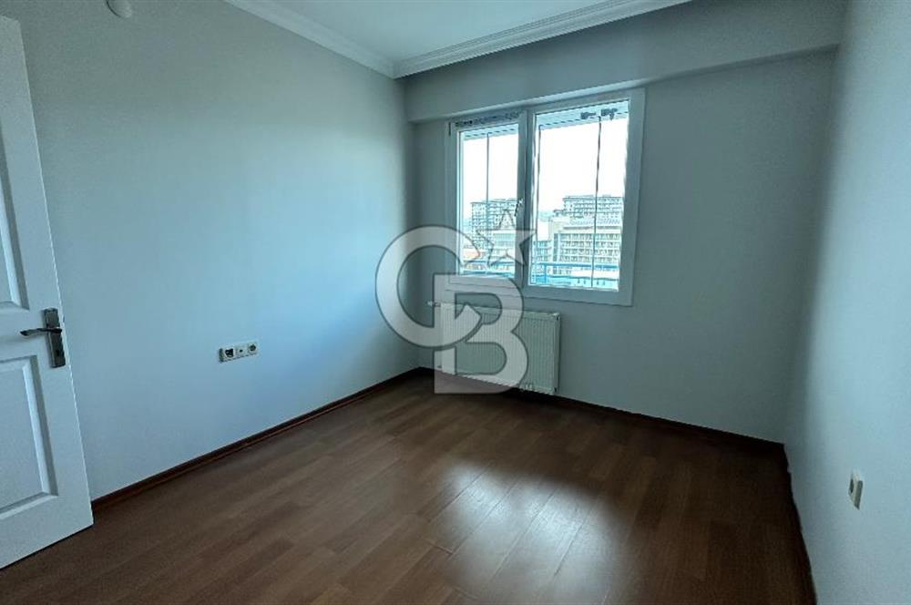 ATIF BEY SİTESİNDE HAVUZ MANZARALI 3+1 SATILIK DAİRE