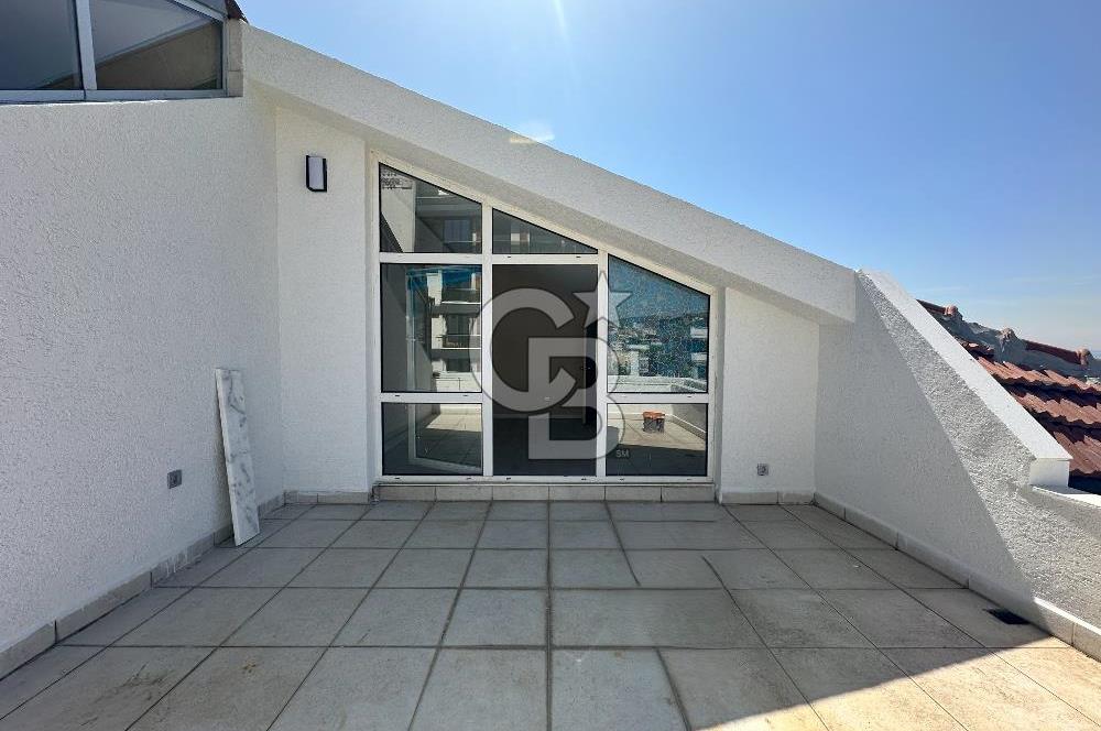 YALI MAH. ADALAR RÜYASI / 2 TERASLI ŞÖMİNELİ LÜKS 1+1 / 105 M2