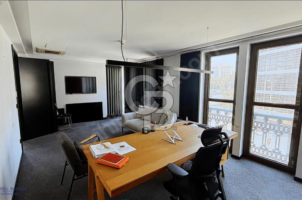 NEO' DAN 420 M2 DEKORASYONLU VE MOBİLYALI KİRALIK OFİS