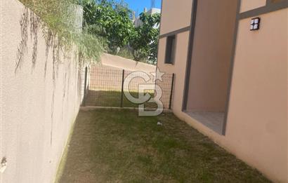 izmir Eskifoça Kazımdirik'de Yılın son fırsatı Köşe Dubleks Villa