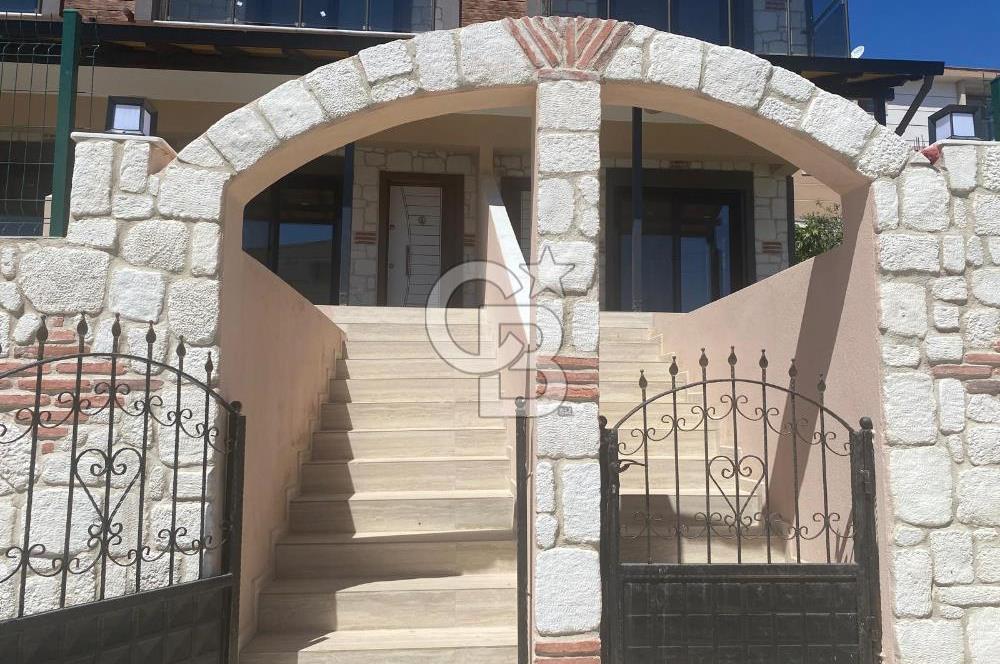 İzmir Eskifoça Kazımdirik'de Yılın Son Fırsatı 2+1 Dubleks Villa