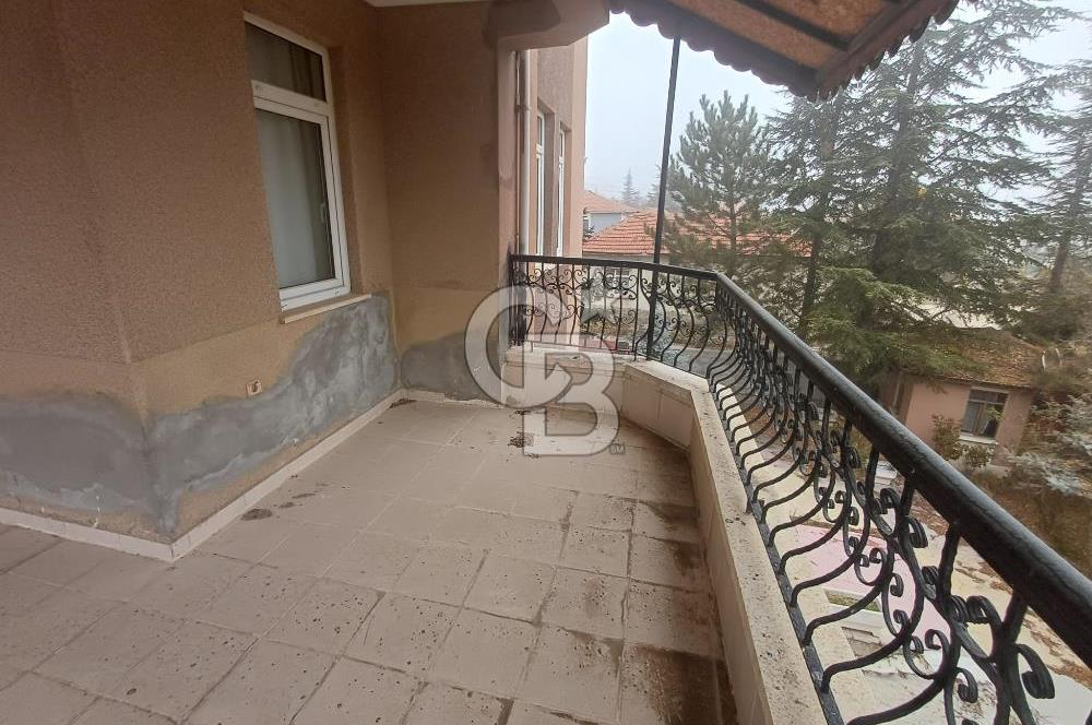 Kırıkkale Merkez'de 500 m2 Kapalı Alanlı 4+2 Müstakil Villa