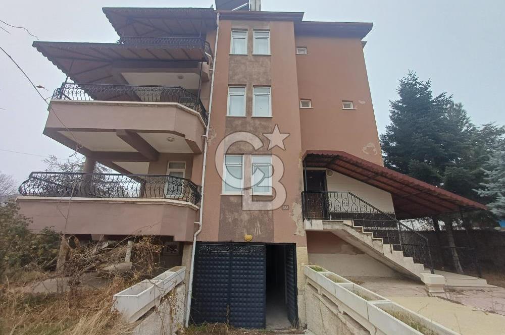 Kırıkkale Merkez'de 500 m2 Kapalı Alanlı 4+2 Müstakil Villa