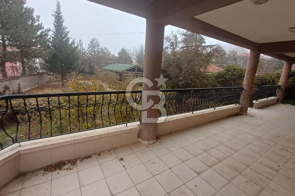 Kırıkkale Merkez'de 500 m2 Kapalı Alanlı 4+2 Müstakil Villa