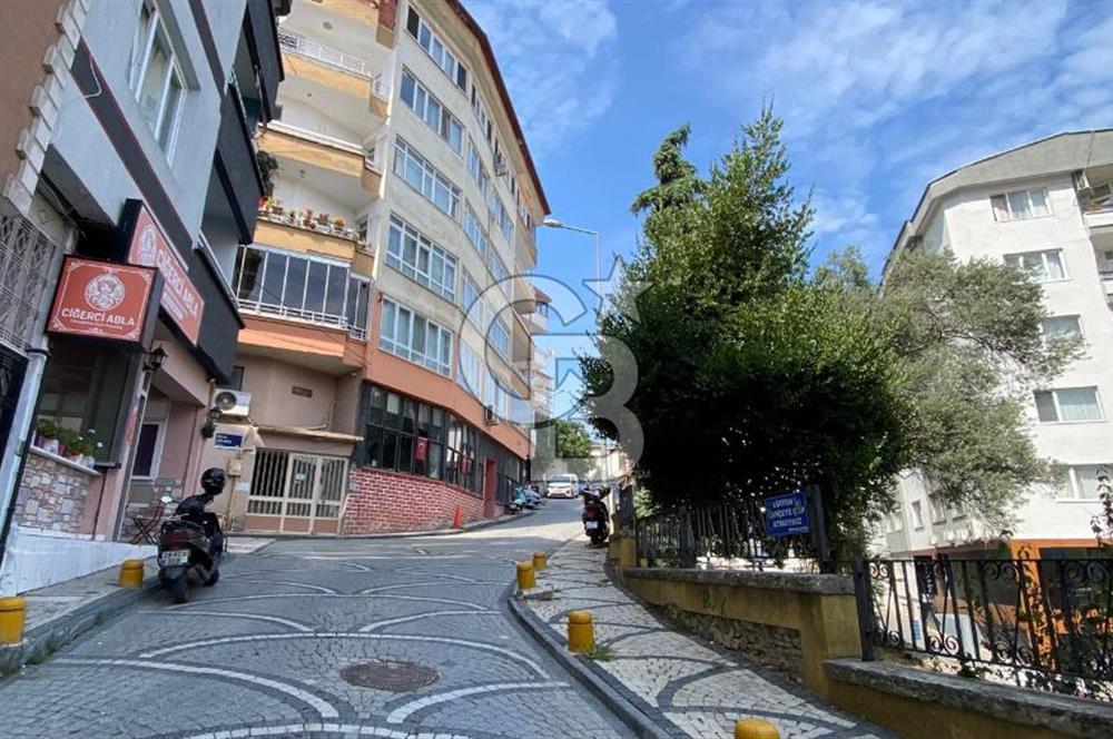 FİDANGÖR CADDESİNDE DENİZ MANZARALI SATILIK DAİRE