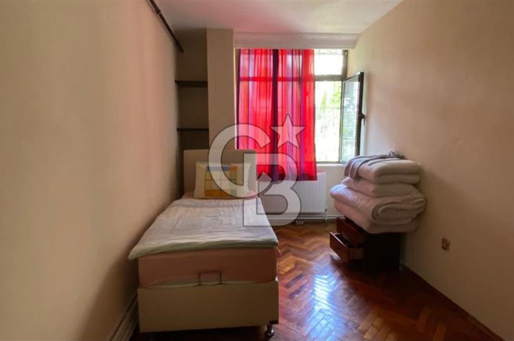FİDANGÖR CADDESİNDE DENİZ MANZARALI SATILIK DAİRE