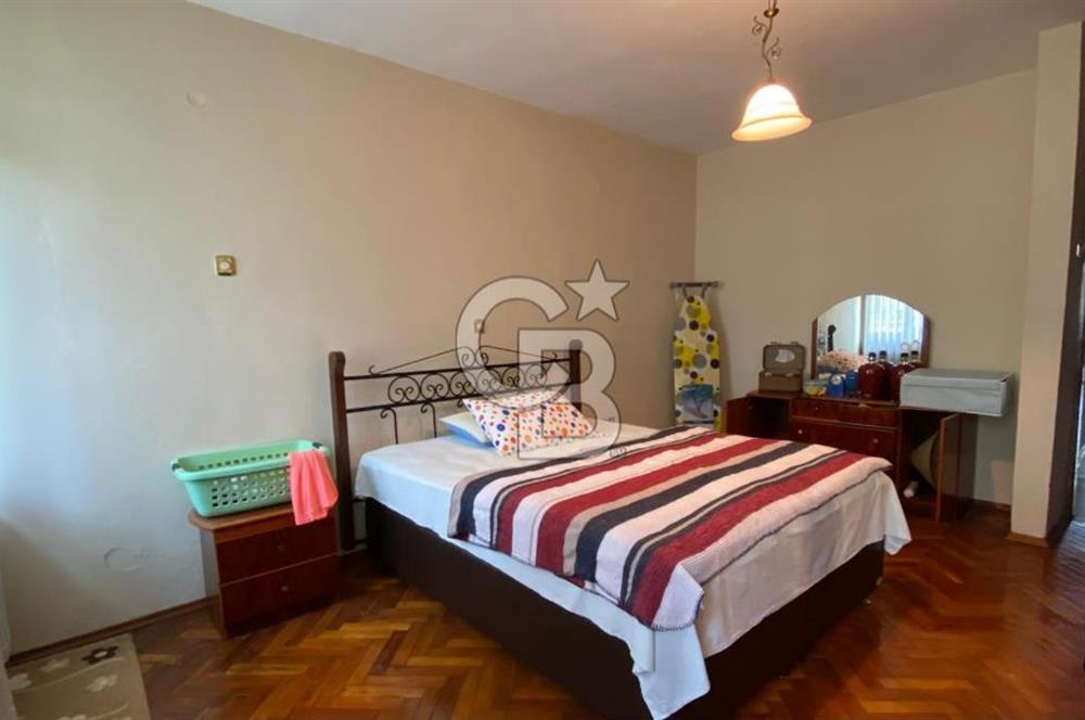 FİDANGÖR CADDESİNDE DENİZ MANZARALI SATILIK DAİRE