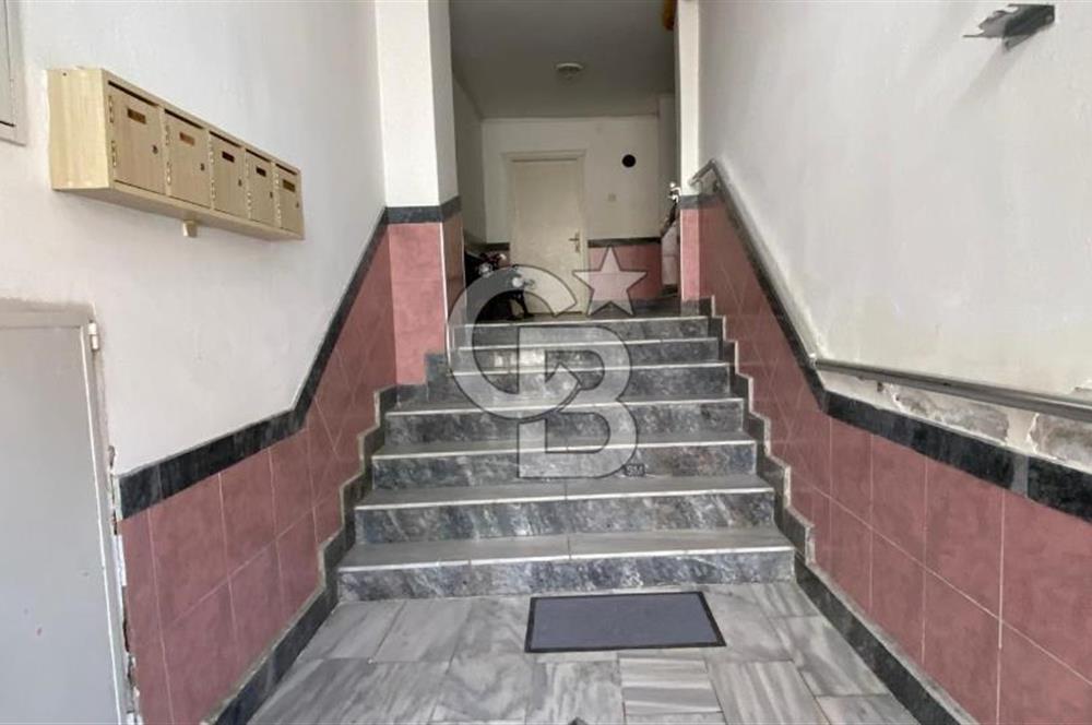 FİDANGÖR CADDESİNDE DENİZ MANZARALI SATILIK DAİRE