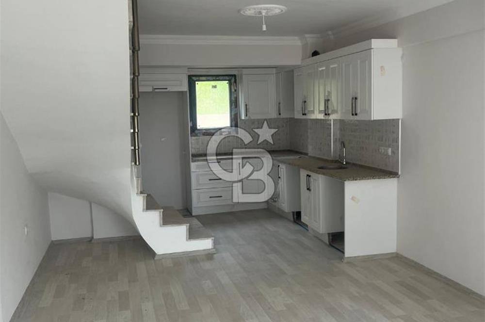 izmir Eskifoça Kazımdirik'de Yılın son fırsatı Köşe Dubleks Villa