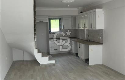 izmir Eskifoça Kazımdirik'de Yılın son fırsatı Köşe Dubleks Villa